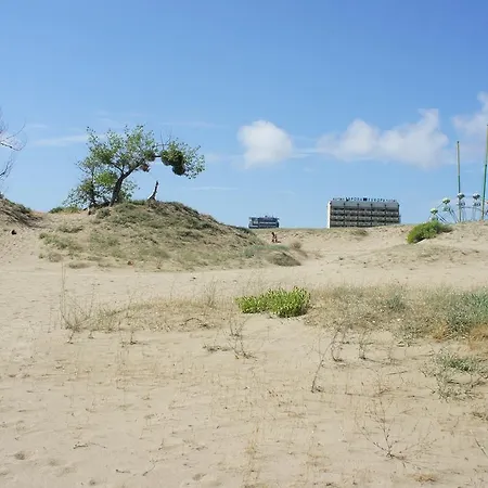 Miramar Front Self Catering No Swim Pool Access Sluneční pobřeží