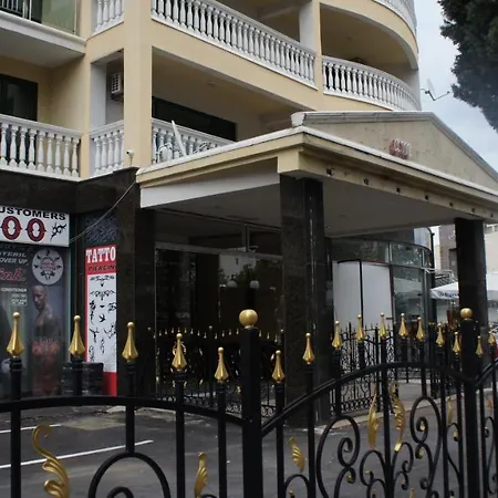 Apartmán Miramar Front Self Catering No Swim Pool Access