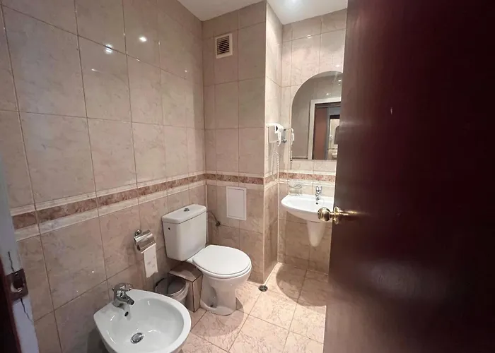 Апартаменты Miramar Front Self Catering No Swim Pool Access *