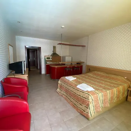 Miramar Front Self Catering No Swim Pool Access Appartamento *