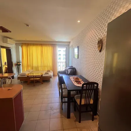 Miramar Front Self Catering No Swim Pool Access Appartamento *