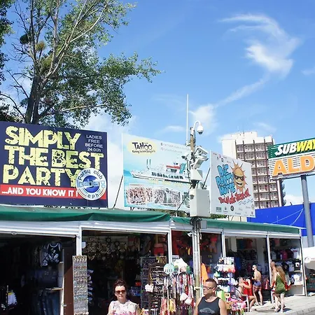 Διαμέρισμα Miramar Front Self Catering No Swim Pool Access