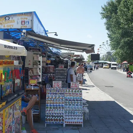 Διαμέρισμα Miramar Front Self Catering No Swim Pool Access