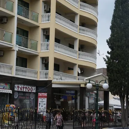 Διαμέρισμα Miramar Front Self Catering No Swim Pool Access Σάνι Μπιτς