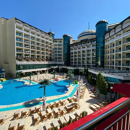 Miramar Front Self Catering No Swim Pool Access Apartament