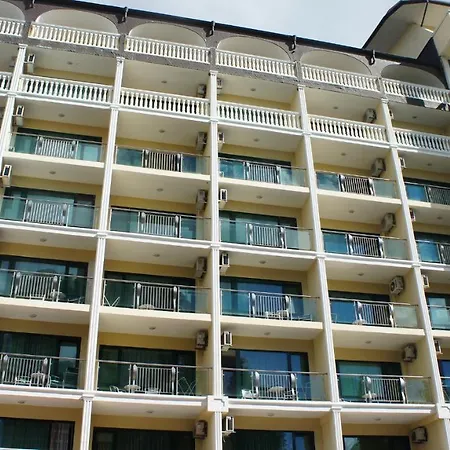 Miramar Front Self Catering Apartment *
