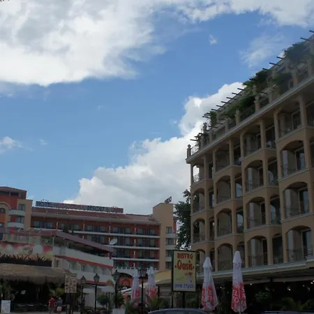 Lägenhet Miramar Front Self Catering No Swim Pool Access Slăntjev Brjag