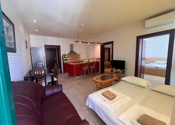 Miramar Front Self Catering No Swim Pool Access Apartment *