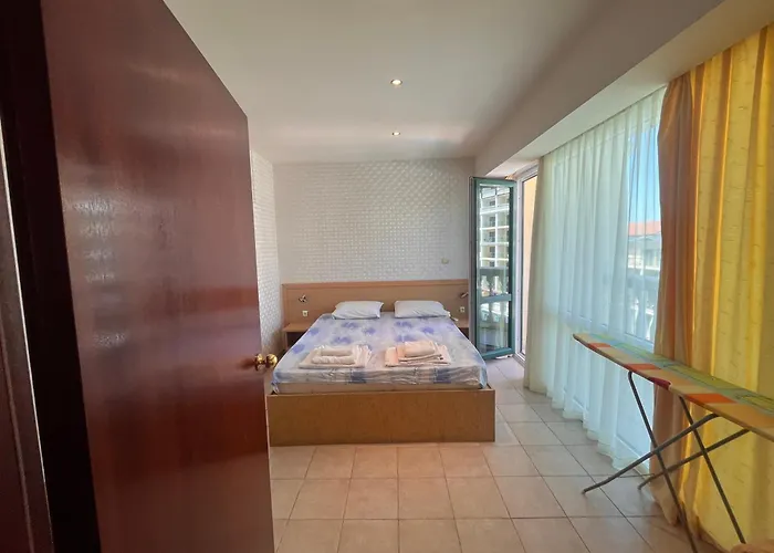 Miramar Front Self Catering No Swim Pool Access Sunny Beach