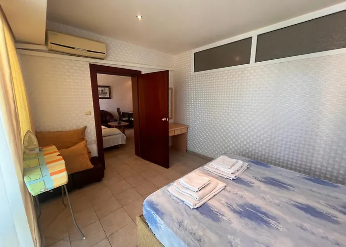 Miramar Front Self Catering No Swim Pool Access *