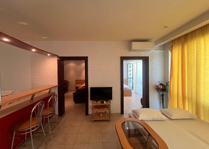 Miramar Front Self Catering No Swim Pool Access Daire Sunny Beach